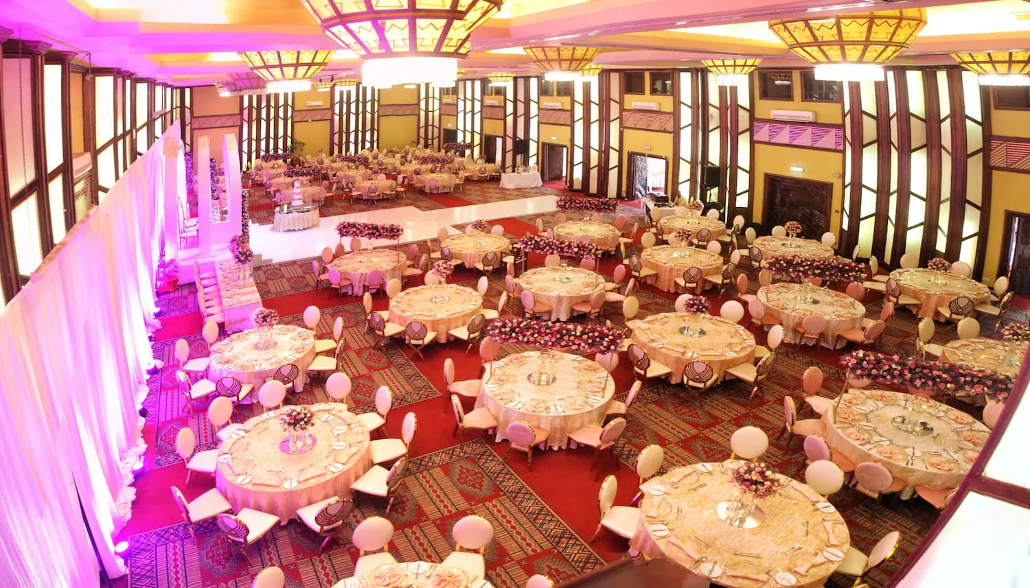 Safari Park Hotel & Casino, Safari Park Hotel, Safari Park Casino, Nairobi Hotels, Nairobi Conferences, Safari Casino, Cafe Kigwa, Thika Road Hotel, Largest Conference Hall,